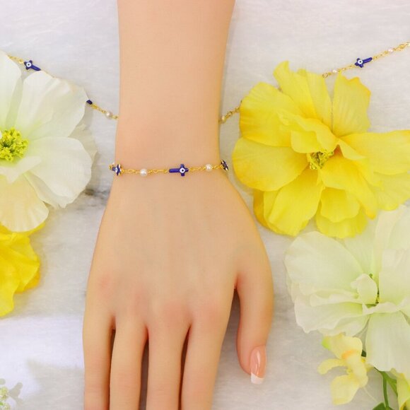 "Minimalist Bracelet, Sleek & Modern Design, Women’s Fashion, YC110021-B - Picture 7 of 10